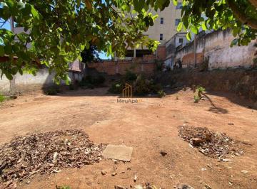 ti7xoy82ogrknmnhmmm2ogrk_md · Lote plano no Caiçara com 330m² (15m x 23m) e fácil saída para Av. Dom Pedro II