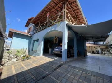 swg3bxc2njcwnjewywrkogey_md · Casa a venda com excelente localização!