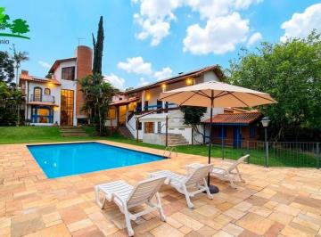 639ea199aa586cae9314116aa28bba3ebc8dfe2f · Casa colonial com fundo para lago