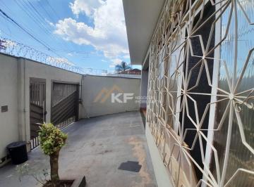 Casa · 170m² · 3 Quartos · 3 Vagas · Casa ampla de esquina à venda no Jardim República em Ribeirão Preto.
