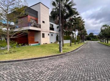 Casa · 563m² · 6 Quartos · 5 Vagas · Mansão no Alphaville Eusébio à venda, 563 m² por R$ 3.900 - Pires Façanha - Eusébio/CE