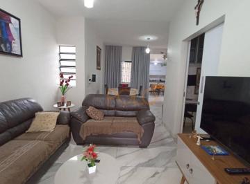 b2cc2c0d0dd5f0be6e525715850cb6954d03e528 · Casa à venda no bairro Nossa Senhora Aparecida em Uberlândia