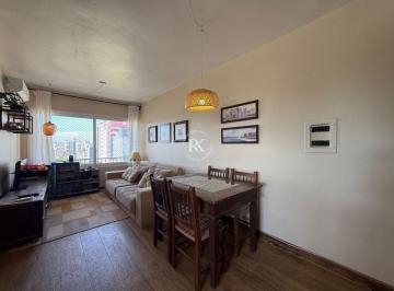 Apartamento · 100m² · 2 Quartos · 1 Vaga · Cobertura à venda com vista deslumbrante para o Guaíba