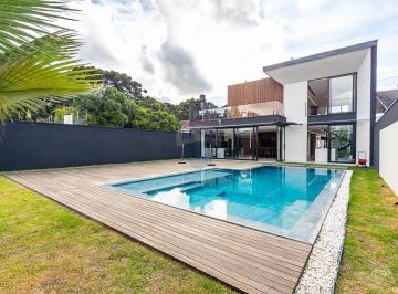 Casa · 389m² · 3 Quartos · 6 Vagas · Casa com 3 quartos,sendo 3 suítes, piscina, adega,espaço gourmet completo, varanda,389 m² área útil