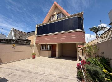Casa de 4 quartos, Curitiba · Triplex de frente para a rua no Jardim das Américas
