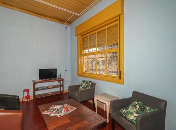 Sala de estar · Casa mobiliada ( alojamento ) 5 qtos 2 banheiros bairro Navegantes