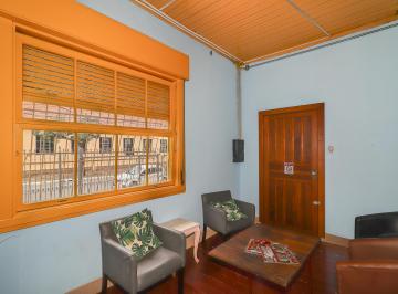 Sala de estar 01 · Casa mobiliada ( alojamento ) 5 qtos 2 banheiros bairro Navegantes