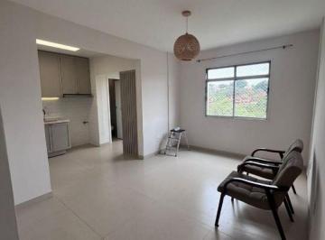 Apartamento de 3 quartos, São Paulo · Apartamento com 74 m² e 3 quartos à venda em Vila Pirajussara
