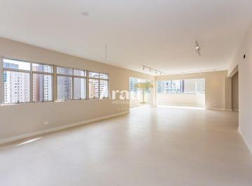 Apartamento de 4 quartos, Curitiba · Apartamento Reformado no Batel