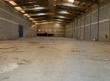 Comercial · 2708m² · 2 Quartos · 5 Vagas · Galpão de 2.707,50m² para Locação com Estrutura Completa