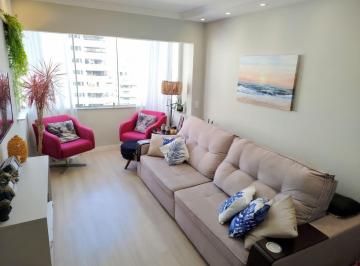 Apartamento de 2 quartos, Balneário Camboriú · Aptocom 2 dormitórios e a 200 m da praia Central de BC