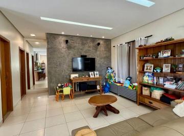Casa de 2 quartos, Brasília · Condomínio Mini Chácaras do Lago Sul - 2 suítes + Escritório