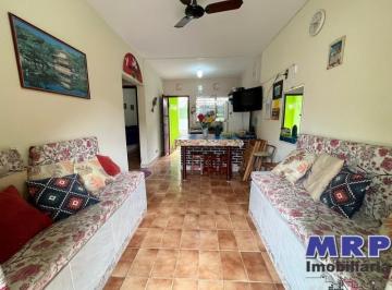 Foto 04 · Apartamento à venda em Ubatuba na Praia da Maranduba. 2 quartos. Aceita financiamento.