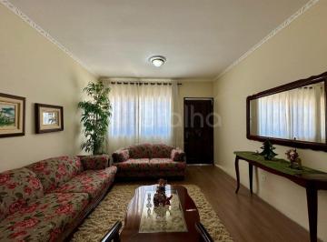 Casa · 185m² · 4 Quartos · 2 Vagas · Casa de 185m² com 4 quartos sendo 2 suítes em Capoeiras