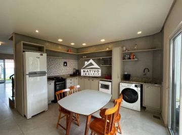 Casa · 100m² · 2 Quartos · 2 Vagas · Sobrado mobiliado em excelente localização no Rio Vermelho