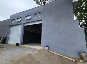 Comercial , Mogi Mirim · Galpão/deposito com 90m2 Mogi Mirim prox ao INSS