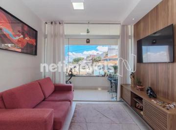 Apartamento · 81m² · 3 Quartos · 2 Vagas · Excelente apartamento, claro, arejado, com vista definitiva, prédio com elevador, ótima localização