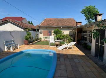 Casa · 180m² · 4 Quartos · 2 Vagas · Linda Casa no bairro Niterói