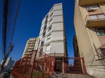Apartamento · 39m² · 1 Quarto · Imóvel reformado, 1 dormitório no bairro Petrópolis. Edifício com Elevador