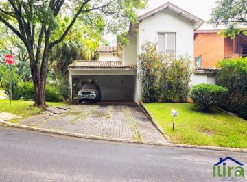 v4311a.jpg · Casa mobiliada para venda com 4 dormitórios sendo 2 suítes e piscina no Residencial 11 em Alphaville