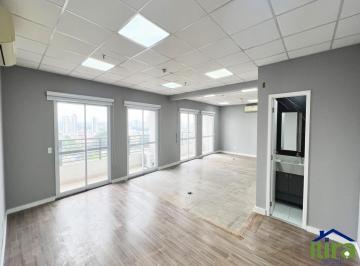 v4289a.jpg · Sala em prédio comercial novo com 46 m ²  com sacada