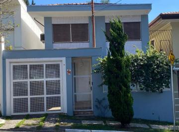 d3bc6b59-42db-4139-a593-d864025ede13 · Elegante casa para venda em Brooklin Paulista com 3 quartos, sendo 1 suíte, 197m²