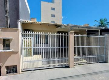 Casa · 79m² · 1 Quarto · 1 Vaga · Casa mobiliada a 350m do mar com 1 suíte + 1 dormitório em Itacolomi - Balneári