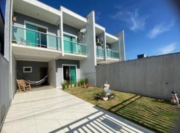 Casa · 107m² · 2 Quartos · 3 Vagas · Sobrado Semi mobiliado 1suíte + 2 dormitórios a 600m do mar no centro de Balneár
