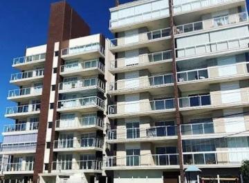Apartamento · 99m² · 2 Quartos · 1 Vaga · Apartamento com 1 suíte + 2 dormitórios - Itacolomi - Balneário Piçarras - SC
