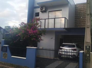Casa · 80m² · 2 Quartos · 1 Vaga · Sobrado Mobiliado com 2 suítes à 400 metros do mar - Itajuba - Barra velha - SC