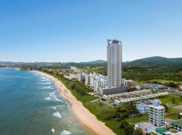 Apartamento · 169m² · 3 Quartos · 2 Vagas · Apartamento Vista Mar permanente com 3 suítes à 100 metros do mar - Tabuleiro -