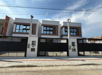 Casa · 83m² · 2 Quartos · 2 Vagas · Sobrado de alto padrão com 2 suítes á 450 metros do mar - Itacolomi - Balneário