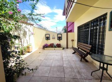 Casa · 250m² · 4 Quartos · 2 Vagas · Casa de vila à venda, 4 dormitórios e 250m², Santo Amaro - SP