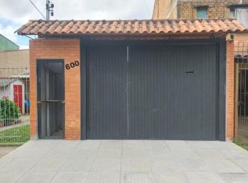 Casa · 67m² · 2 Quartos · 1 Vaga · Casa mobiliada dois dormitórios e vaga no bairro Hipica.