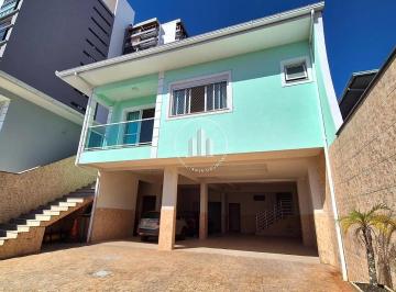 Casa · 248m² · 3 Quartos · 4 Vagas · Casa 3 Quartos com 1 Suíte e 248m² - Barreiros