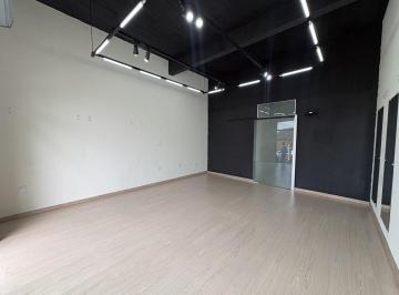 Comercial · 51m² ·
Loja Moderna com 51m² no Bairro Petrópolis em Betim