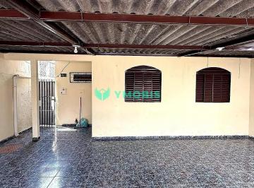 imagem_olx_editada1775174238339.jpg · Casa com 2 Moradias na QNO 1 Próx. ao Metrô, Financiável
