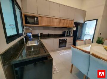 Casa · 108m² · 3 Quartos · 2 Vagas · Casa à venda com 3 quartos (1 suíte) e 2 vagas no Jardim São Camilo em Santa Bárbara d'Oeste 