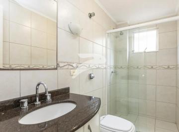 Banheiro social · Apartamento 2 Quartos Agua Verde 64m²