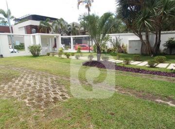 Casa · 485m² · 4 Quartos · 3 Vagas · Casa Tríplex condomínio Del Lago Barra da Tijuca