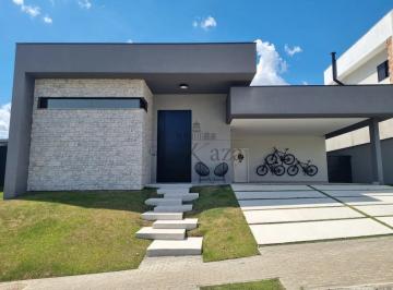 Casa · 602m² · 4 Quartos · 4 Vagas · Oportunidade - Casa - Condomínio Colinas do Paratehy Sul - Urbanova - 4 Suítes - 280m² - Estuda perm
