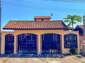 d04bddca-b855-4ffb-bfe9-10d2d8956531 · Atraente sobrado para venda em Santa Luzia com 3 quartos, sendo 1 suíte, 249m²