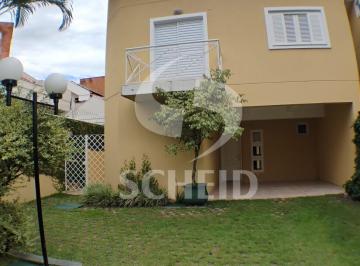 Casa · 221m² · 4 Quartos · 4 Vagas · Casa em Condomínio no Jardim Cordoeiro