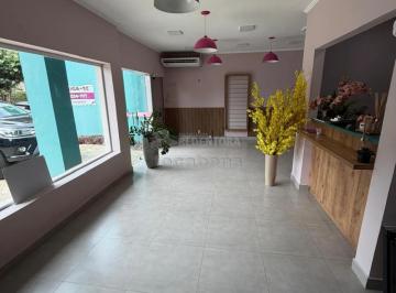 Comercial · 396m² · Excelente Salão Comercial para Locação com 396m² no bairro Vila Santa Cândida