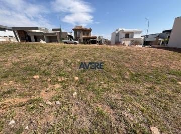 Terreno · 300m² · Terreno à venda no Condomínio Mont’Alcino, em Valinhos/SP, com 300 m² de área total.