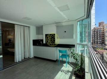 Apartamento · 107m² · 3 Quartos · 2 Vagas · Apartamento quadra mar em Balneário Camboriú