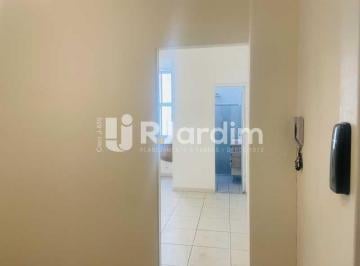 Apartamento · 26m² · 1 Quarto · Ipanema Posto 10 | 26 m² | Reformado | Claro e Silencioso | Próximo ao Metrô