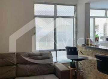 Apartamento · 70m² · 2 Quartos · Maravilhoso 2 Quartos no Leme