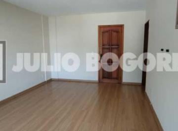Apartamento · 104m² · 3 Quartos · 1 Vaga · Excelente apartamento, 3 quartos (1 suíte), dependências completas, vaga de gara