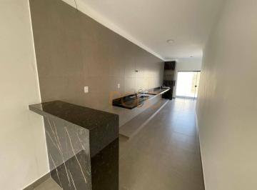 d4b463bcc53edccaf79992a4f2e4c7941727f51d · Casa à venda no bairro Laranjeiras em Uberlândia